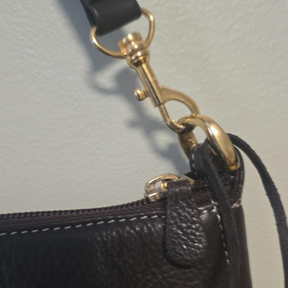 ILIA Black LEATHER Chic Shoulder Bag - Picture 4 of 5